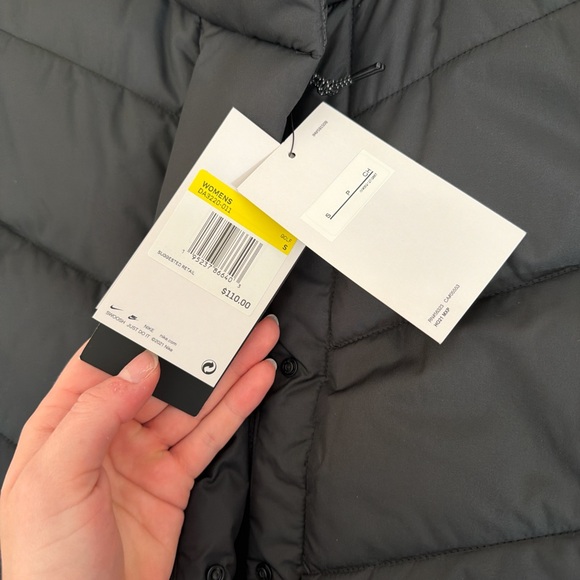 NWT Nike therma fit puffer vest - Picture 3 of 4